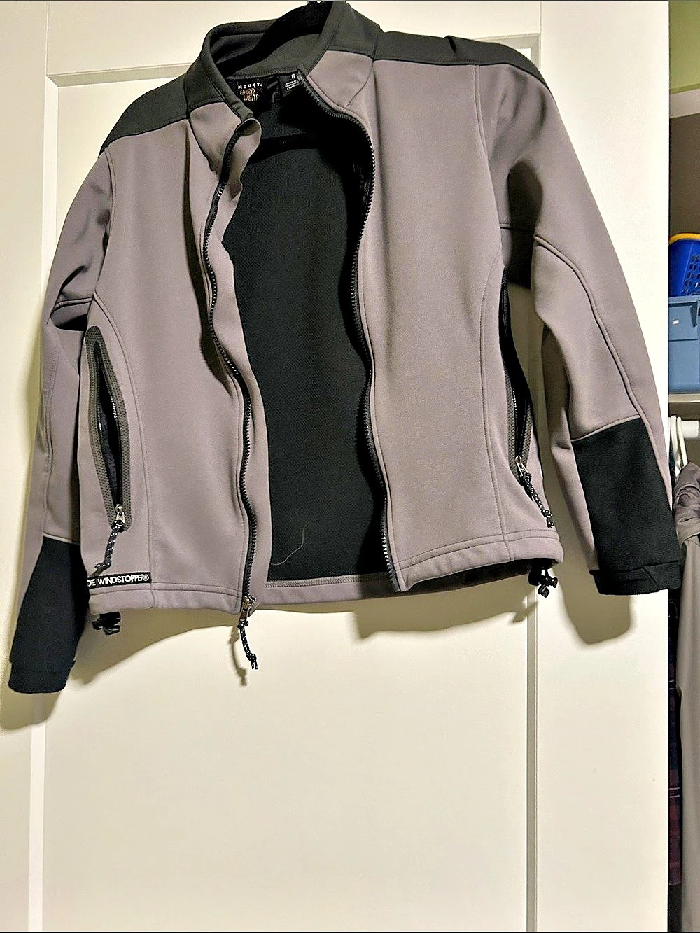 Mountain Wear Performance Softshell Jacket Gray Black Size Medium